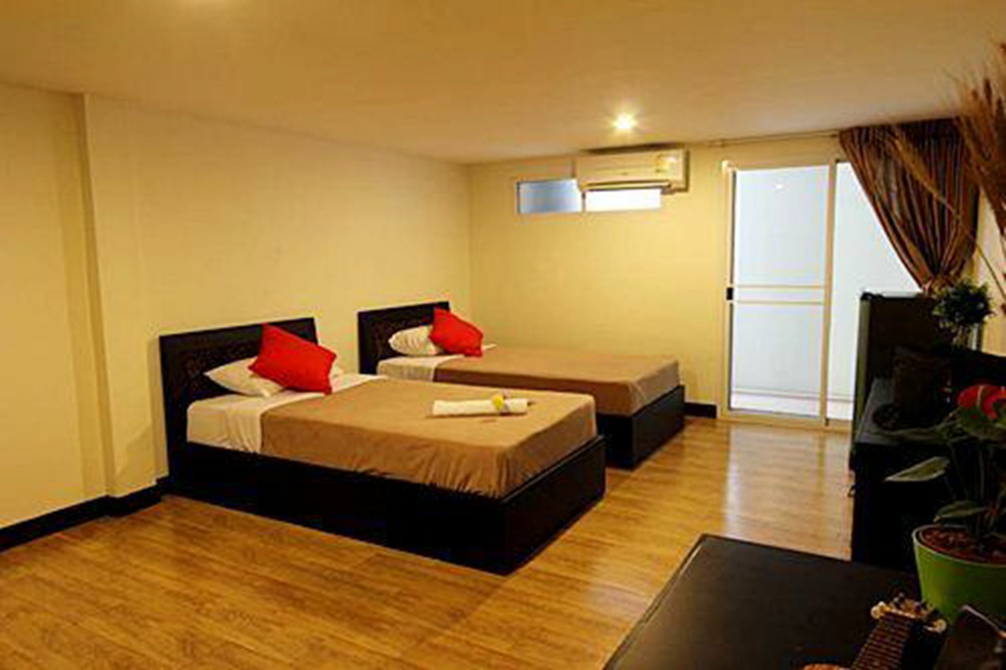 Leesort @ Onnuch Hotel Bangkok Ngoại thất bức ảnh
