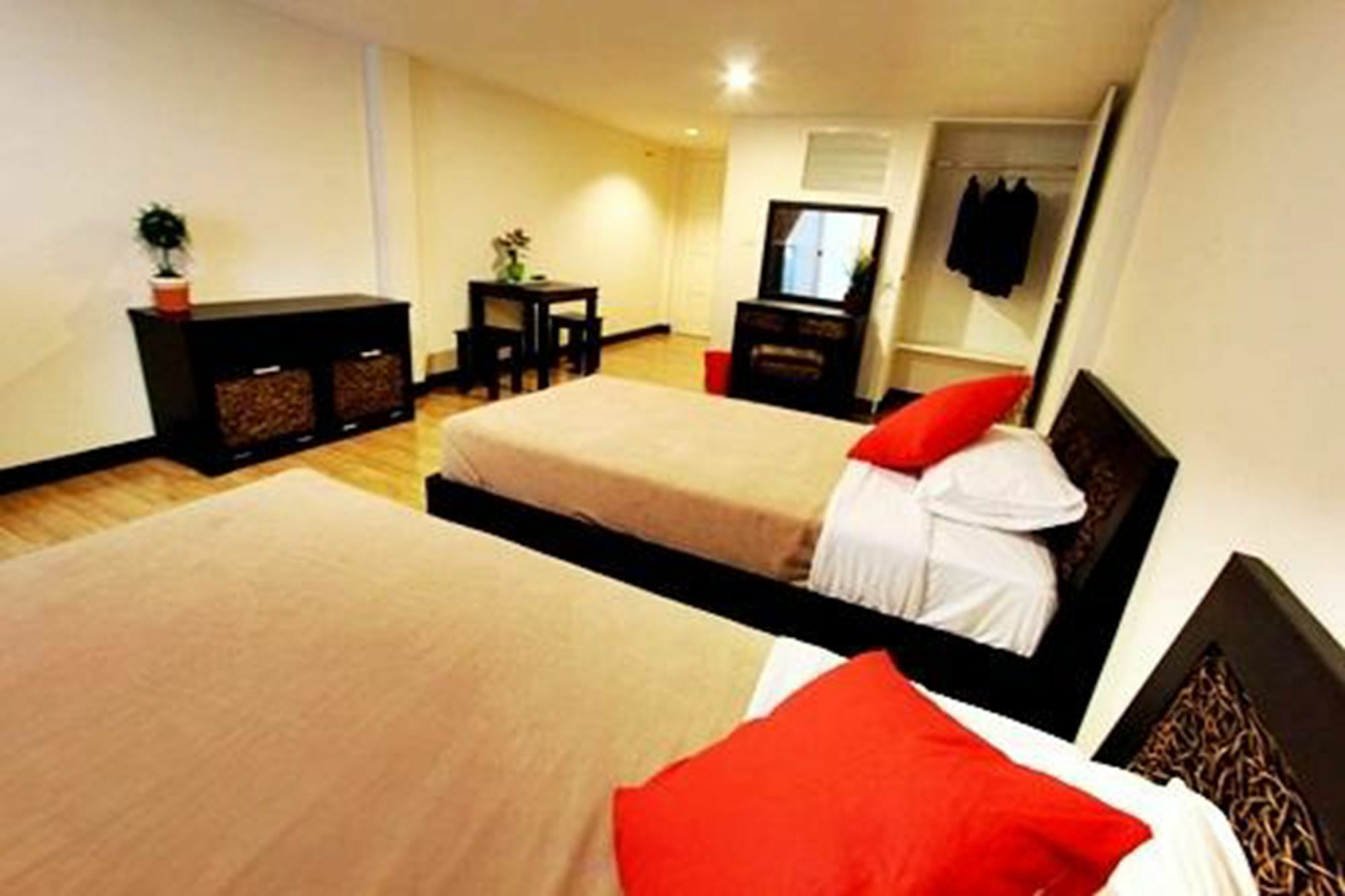 Leesort @ Onnuch Hotel Bangkok Ngoại thất bức ảnh