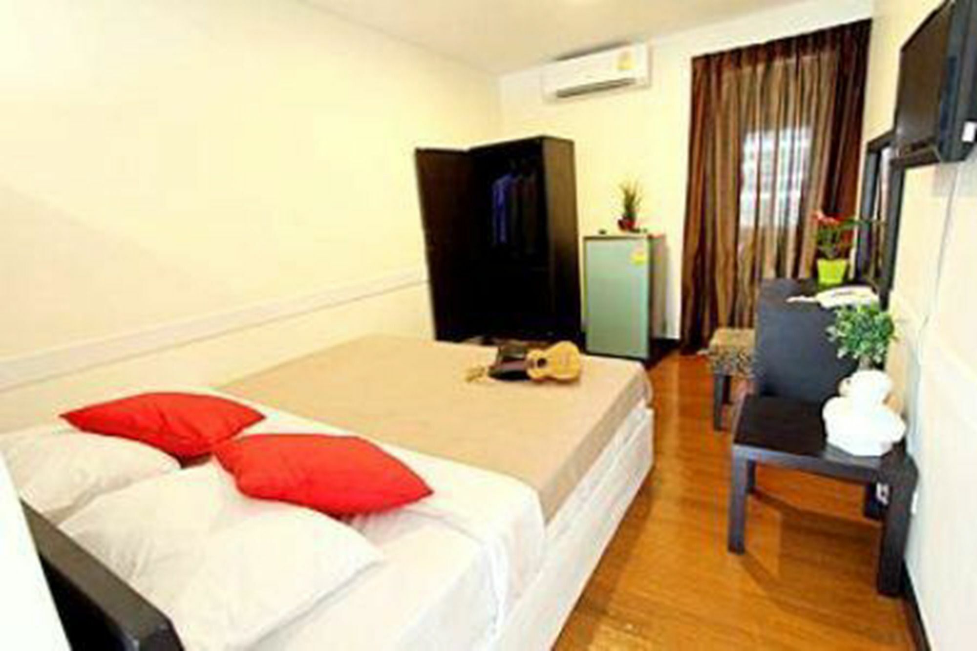 Leesort @ Onnuch Hotel Bangkok Ngoại thất bức ảnh